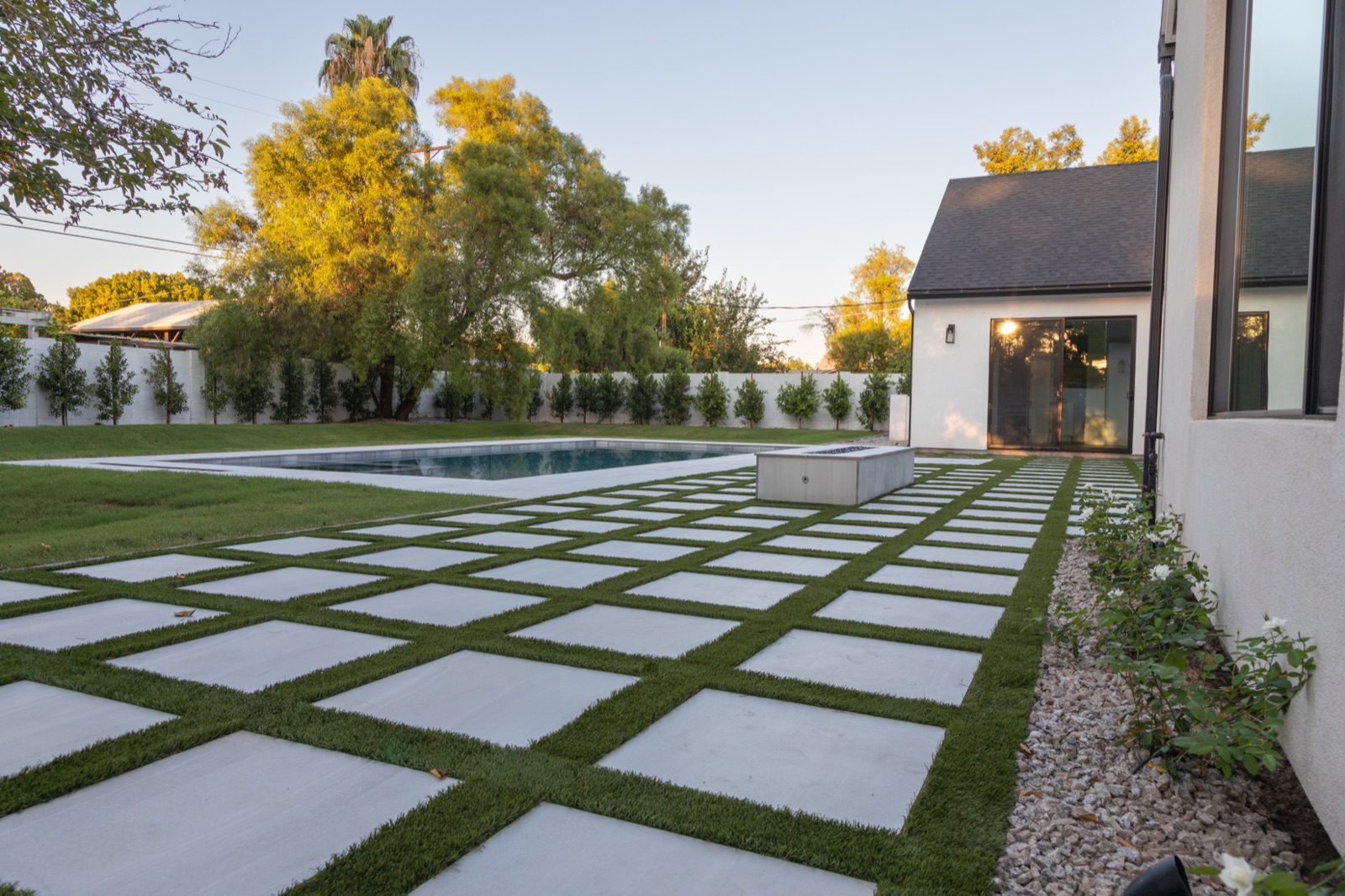 Custom luxury pool built by Ultimate Pools & Spas